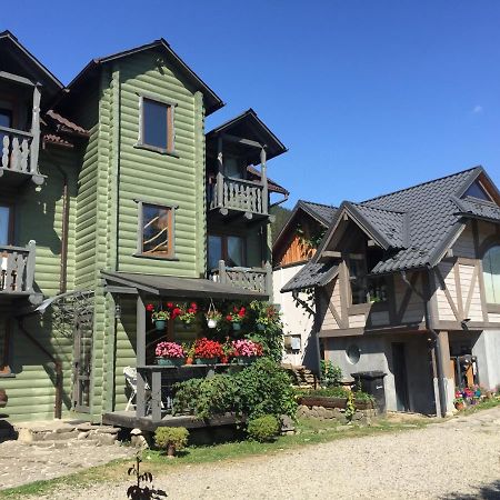 Guest House Anastasia Tatariv Exterior foto