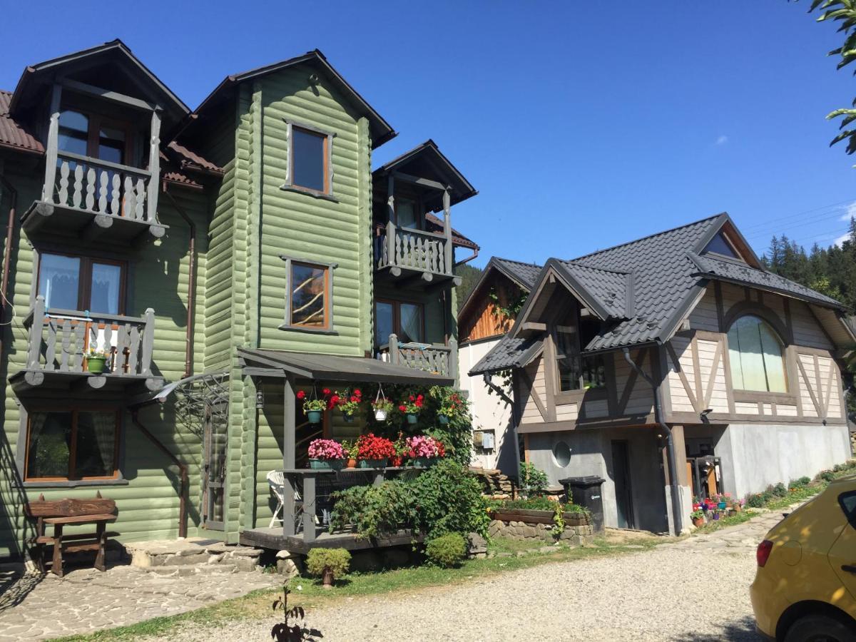 Guest House Anastasia Tatariv Exterior foto