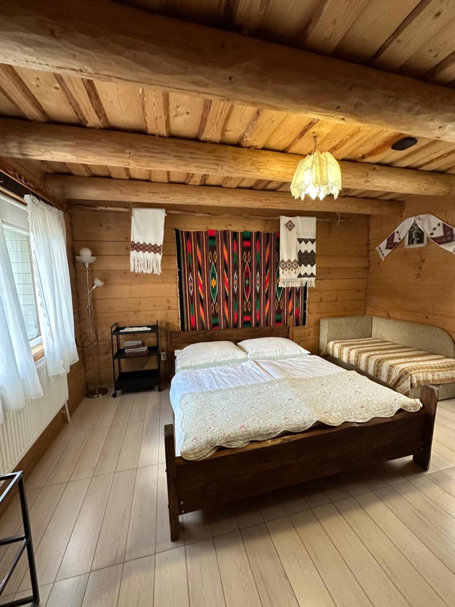 Guest House Anastasia Tatariv Exterior foto